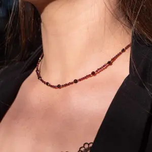 Garnet stone necklace for women Sloya Paloma image-1