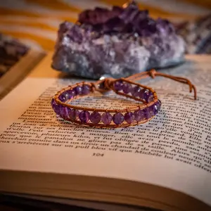 Bracelet en pierres Améthyste et cuir véritable femme Sloya Facelia image-3