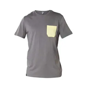 Camiseta con bolsillo monocromática Snap Climbing image-0