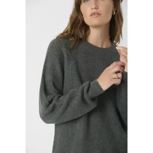 Jersey de mujer Soaked in Luxury SLTuesday Raglan image-4