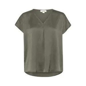 T-Shirt Soaked in Luxury Ioana image-0