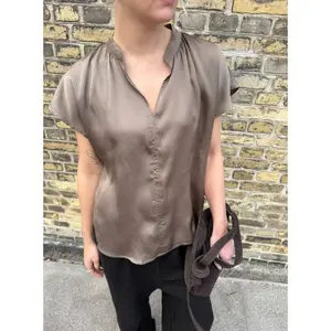 Γυναικείο T-shirt Soaked in Luxury Paris image-6
