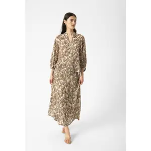 Women's blouse Soaked in Luxury Osaka Amily image-2