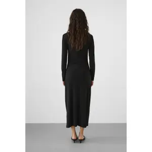 Women's tight dress Soaked in Luxury SLAdjo image-3