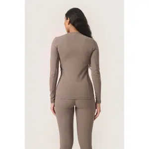 Women's long sleeve T-shirt Soaked in Luxury SLAlura image-4