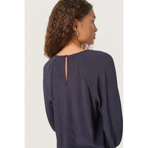 Women's 3/4 blouse Soaked in Luxury Valize image-5