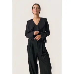 Women's blouse Soaked in Luxury Karolina image-1