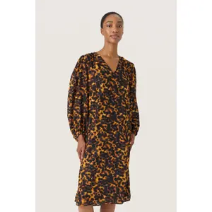 Women's dress Soaked in Luxury Gunvy image-4