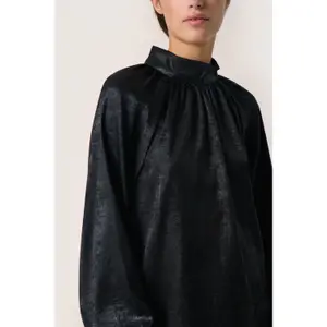 Women's blouse Soaked in Luxury Elvie image-5