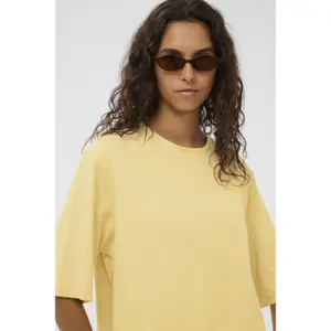 Women's T-shirt Soaked in Luxury Jina Basic image-5