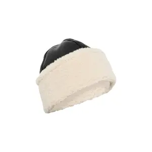 Woman hat Soaked in Luxury SLTonya image-2
