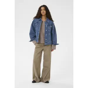 Women's denim jacket Soaked in Luxury Namira image-2