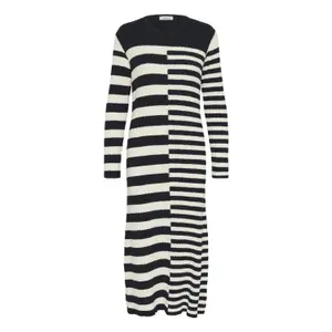 Women's dress Soaked in Luxury Zillia image-0