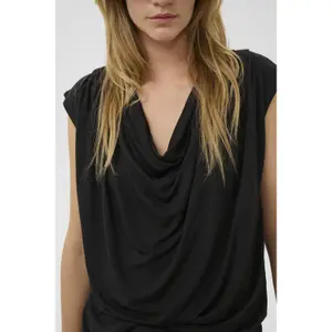 Γυναικείο T-shirt Soaked in Luxury Hanadi image-3