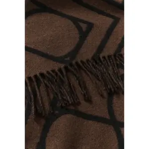Women's scarf Soaked in Luxury Pentile Triangle image-2