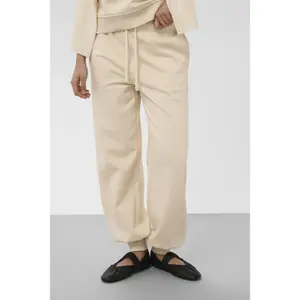 Women's joggers Soaked in Luxury Slrolanda image-2