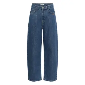 Women's Tapered Jeans Soaked in Luxury SLLogone image-0