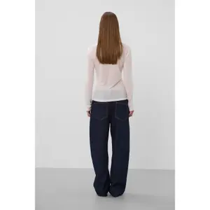 T-shirt round neck woman Soaked in Luxury Inana image-4