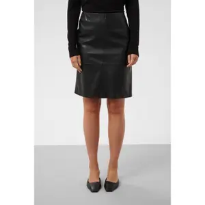 Women's leather skirt Soaked in Luxury SLKaylee image-5