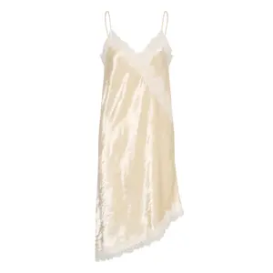 Woman's nightgown Soaked in Luxury SLIrianne image-1