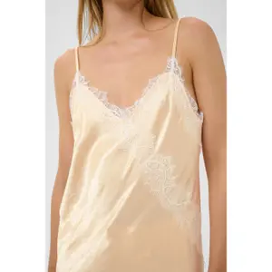 Woman's nightgown Soaked in Luxury SLIrianne image-2