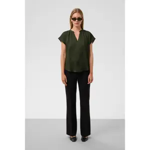 Blusa de mujer Soaked in Luxury Slparis image-3