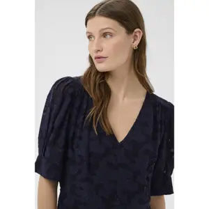 Women's dress Soaked in Luxury Felisia image-5