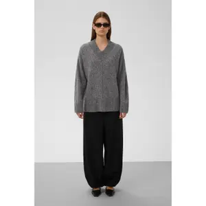 Women's V-neck sweater Soaked in Luxury Slbean image-4