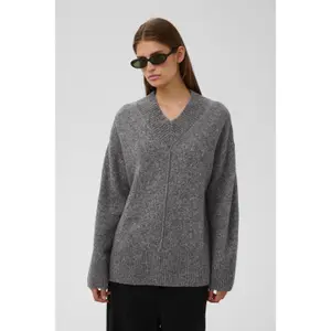 Women's V-neck sweater Soaked in Luxury Slbean image-5