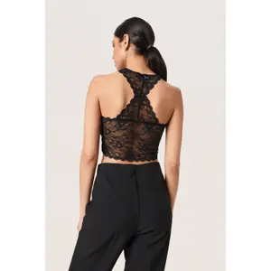Sports bra Soaked in Luxury Dolly image-4