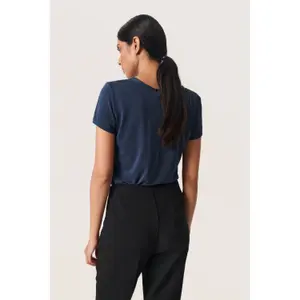 T-Shirt Soaked in Luxury Columbine image-2