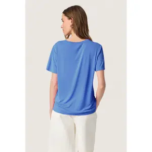 T-shirt  feminino Soaked in Luxury Columbine image-3