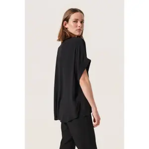 Woman's shirt Soaked in Luxury Helia image-2