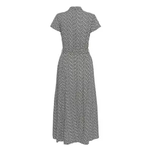 Vestuário feminino Soaked in Luxury Arjana Boho Campaign image-2