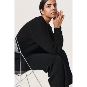 Jersey de manga larga para mujer Soaked in Luxury Tuesday Raglan image-5