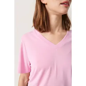 T-shirt com decote em V para mulher Soaked in Luxury Columbine Loose fit image-5