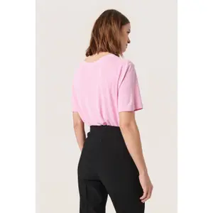 T-shirt com decote em V para mulher Soaked in Luxury Columbine Loose fit image-3