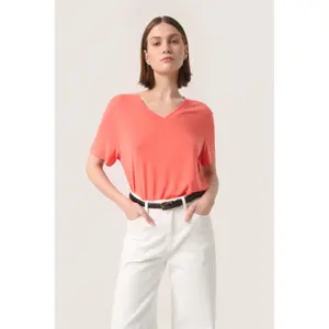 T-shirt com decote em V para mulher Soaked in Luxury Columbine Loose fit image-2