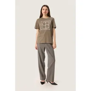 T-shirt de mulher Soaked in Luxury Varga image-1