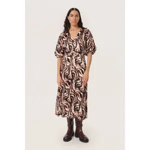 Vestuário feminino Soaked in Luxury Leighton Evita image-2