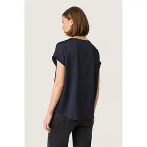 Camiseta de mujer Soaked in Luxury Ioana image-4