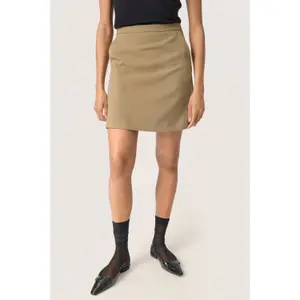 Minifalda Soaked in Luxury Corinne image-1