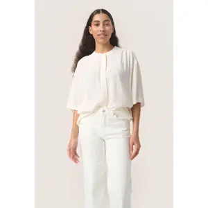 Woman's shirt Soaked in Luxury Layna image-2