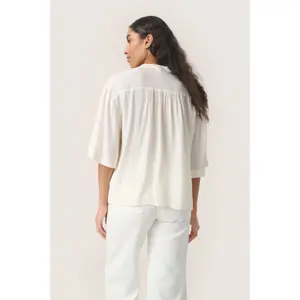 Woman's shirt Soaked in Luxury Layna image-4