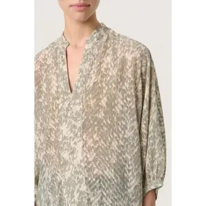 Women's blouse Soaked in Luxury Osaka Amily image-6