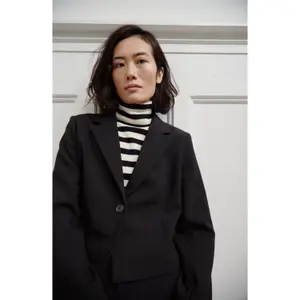 Gestreifter Rollkragenpullover für Damen Soaked in Luxury Spina image-6