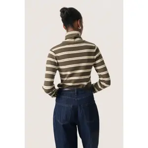 Pullover Damen Soaked in Luxury Spina image-5