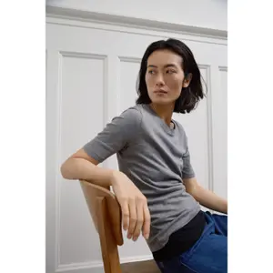 T-shirt de mulher Soaked in Luxury Fauna image-6
