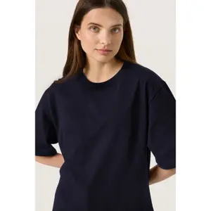T-shirt de mulher Soaked in Luxury Coreen image-5