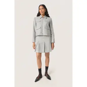 Chaqueta Soaked in Luxury Augustina image-2